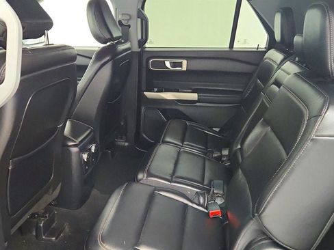 Used 2020 Ford Explorer XLT w/ Equipment Group 202A AWD/4WD image 20