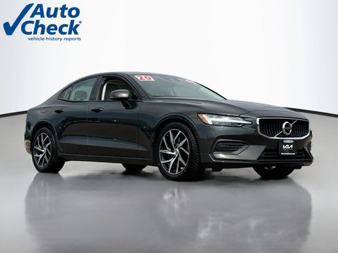 Used 2020 Volvo S60 T5 Momentum FWD image 1