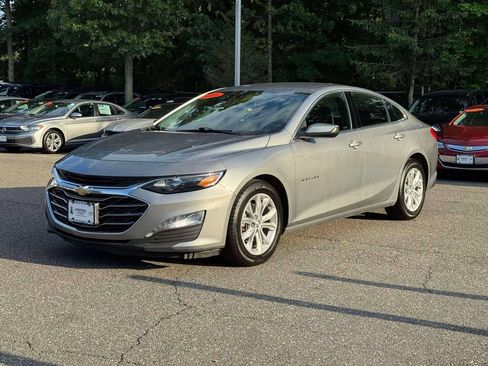 Used 2023 Chevrolet Malibu LT FWD image 3