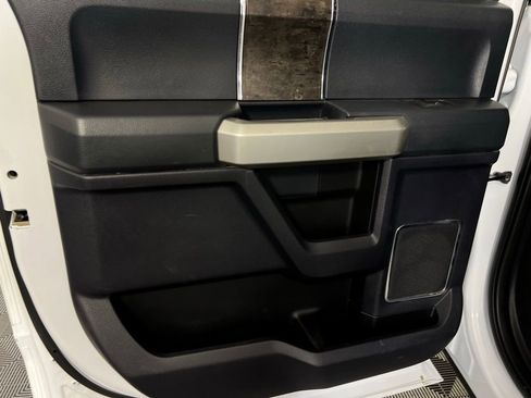 Used 2022 Ford F250 Lariat w/ FX4 Off-Road Package image 26