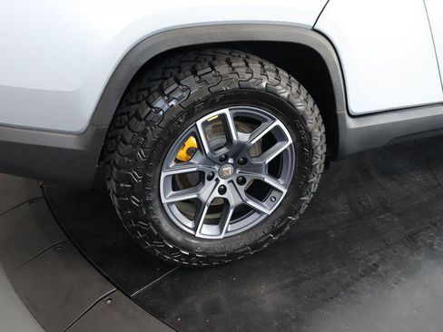 Used 2022 Rivian R1T Launch Edition AWD/4WD image 15
