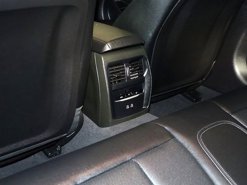 Used 2025 BMW 330i xDrive Sedan image 15