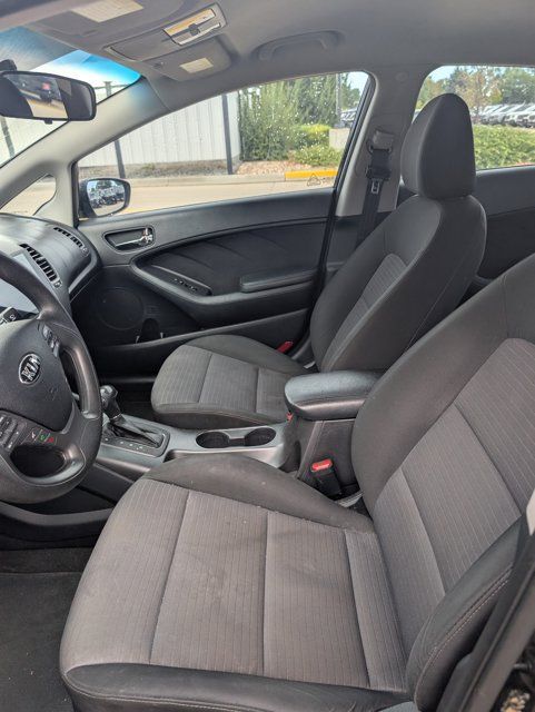 Used 2015 Kia Forte LX w/ Popular Package FWD image 2