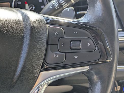 Used 2023 Buick Enclave Essence w/ Experience Buick Package FWD image 28