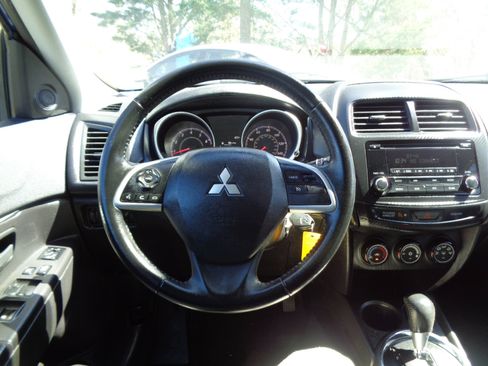 Used 2015 Mitsubishi Outlander Sport ES image 19