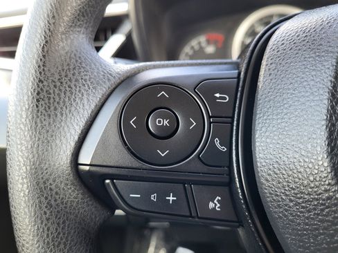 Used 2022 Toyota Corolla LE image 26