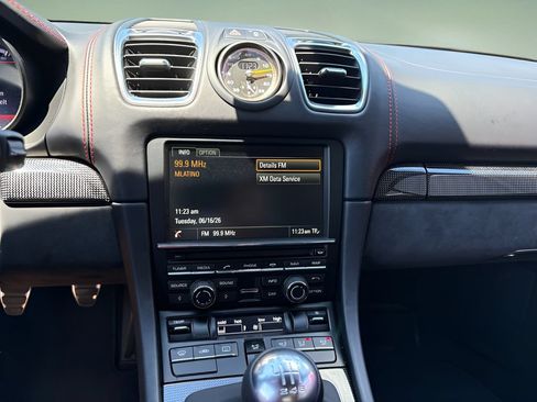 Used 2016 Porsche Cayman GT4 RWD image 24