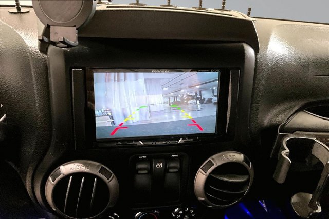 Used 2012 Jeep Wrangler Sport AWD/4WD image 14