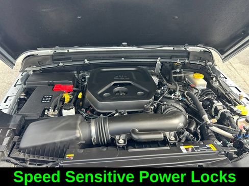Used 2024 Jeep Wrangler Unlimited Sport AWD/4WD image 18