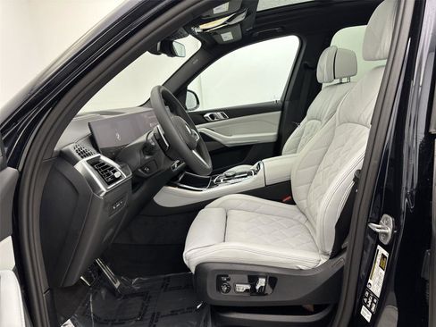 New 2026 BMW X5 xDrive40i w/ M Sport Package image 25