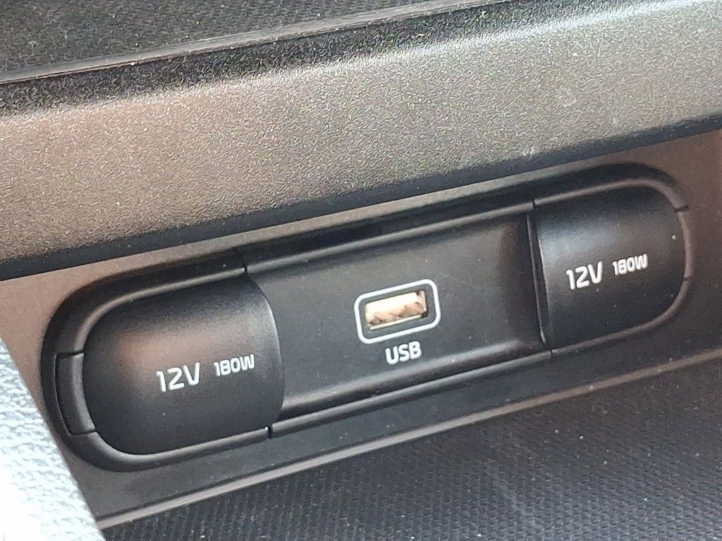 Used 2023 Kia Forte LXS w/ LXS Technology Package FWD image 24