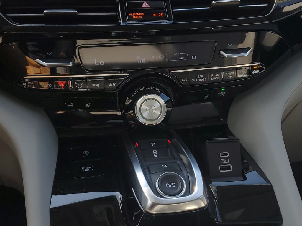 Certified 2024 Acura MDX w/ Technology Package FWD image 28