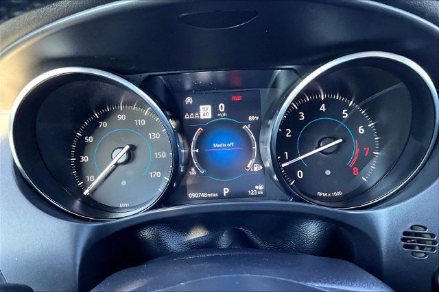Used 2020 Jaguar F-PACE Premium AWD/4WD image 13