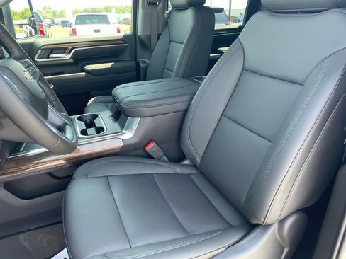 New 2026 Chevrolet Silverado 2500 LT w/ All Star Edition AWD/4WD image 12