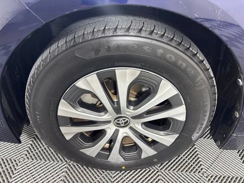 Used 2021 Toyota Corolla LE w/ Carpet Mat Package (TMS) FWD image 31