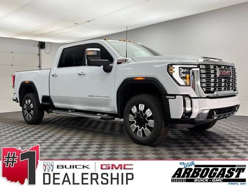 New 2026 GMC Sierra 2500 Denali w/ Denali Reserve Package AWD/4WD image 1