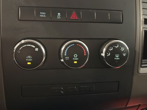 Used 2012 RAM 1500 Express AWD/4WD image 17