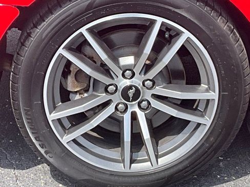 Used 2015 Ford Mustang GT RWD image 6