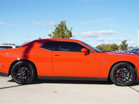 Used 2023 Dodge Challenger SRT Hellcat w/ Driver Convenience Group image 10