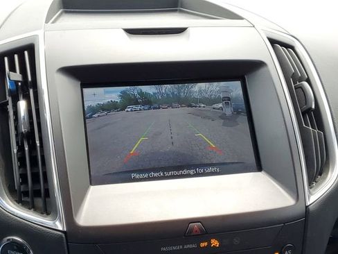 Used 2020 Ford Edge Titanium AWD/4WD image 25