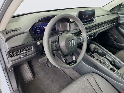 Used 2025 Honda Accord SE image 14