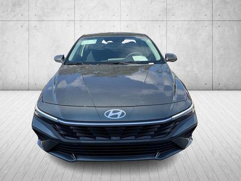 New 2026 Hyundai Elantra SE FWD image 5
