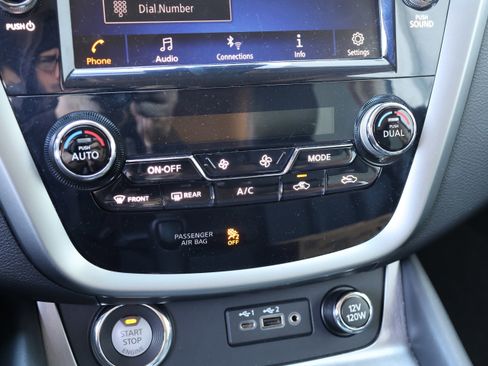 Used 2023 Nissan Murano SV w/ SV Midnight Edition Package image 26