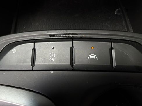 Used 2025 Buick Envista Preferred image 22