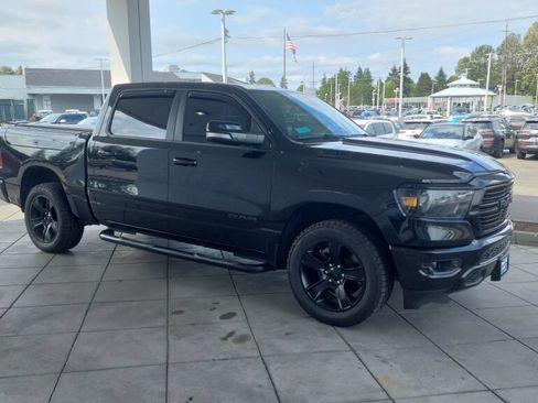 Used 2020 RAM 1500 Big Horn AWD/4WD image 3