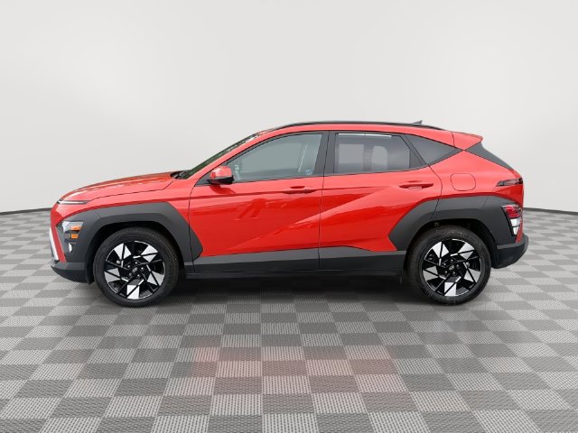 Used 2025 Hyundai Kona SEL FWD image 7