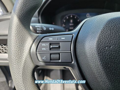 Certified 2025 Honda Accord SE image 20