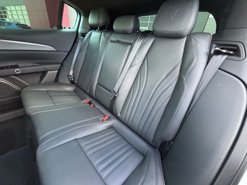 Used 2023 Maserati Grecale GT AWD/4WD image 38