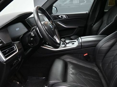 Used 2023 BMW X5 xDrive40i AWD/4WD image 9