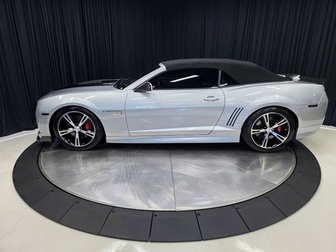 Used 2011 Chevrolet Camaro SS w/ RS Package RWD image 11