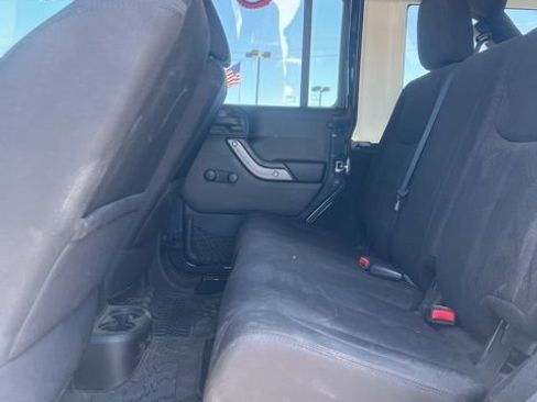 Used 2017 Jeep Wrangler Unlimited Sport w/ Connectivity Group AWD/4WD image 22