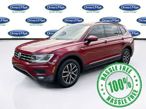 Used 2018 Volkswagen Tiguan SE w/ Front Fog Lights Package image 3