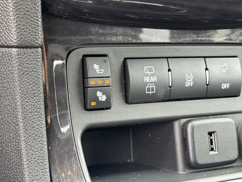 Used 2016 Buick Enclave Leather image 33