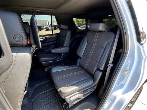 New 2026 Chevrolet Tahoe High Country AWD/4WD image 5