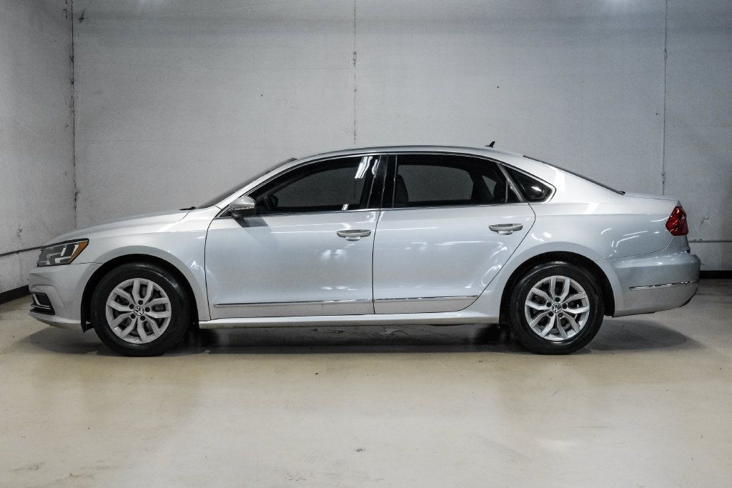 Used 2016 Volkswagen Passat 1.8T S FWD image 15