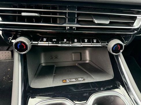 New 2026 Chevrolet Traverse LT w/ Driver Confidence Package image 48