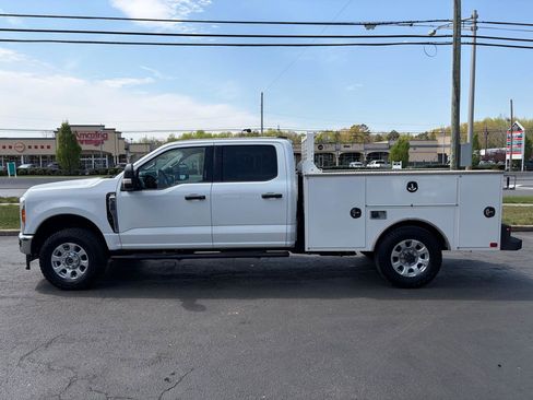 Used 2023 Ford F350 XLT w/ FX4 Off-Road Package AWD/4WD image 12