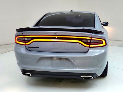 Used 2020 Dodge Charger SXT w/ Blacktop Package RWD image 6