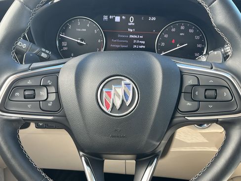 Used 2023 Buick Envision Avenir image 17