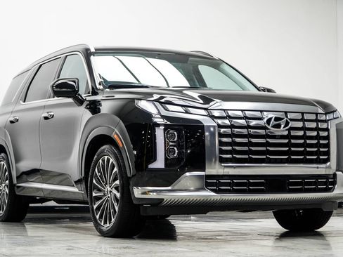 Used 2025 Hyundai Palisade Calligraphy AWD/4WD image 4