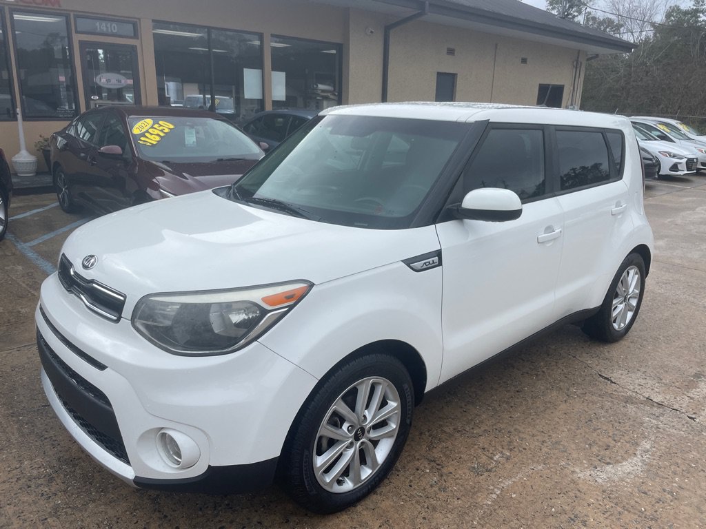 Used 2018 Kia Soul + FWD image 1