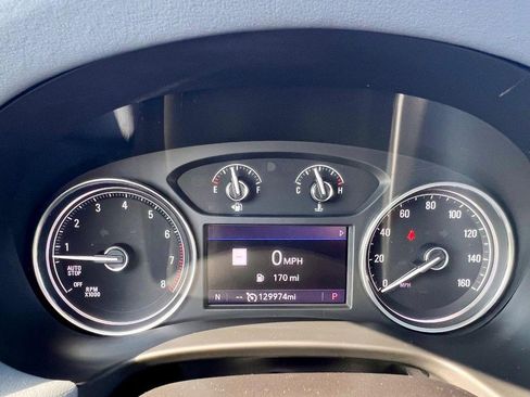 Used 2021 Buick Enclave Premium w/ Sun and Sites Package image 26