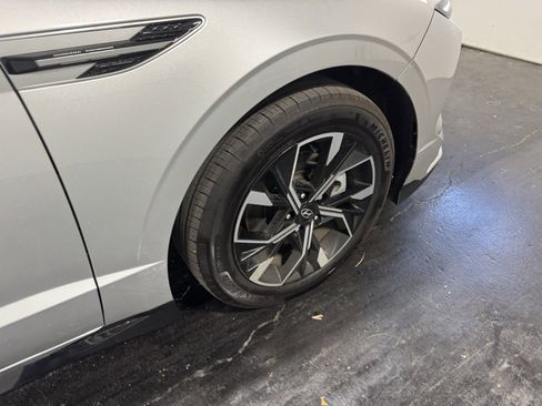 Used 2024 Hyundai Sonata SEL image 11