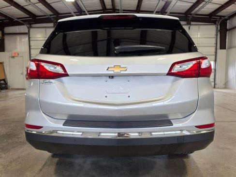 Used 2021 Chevrolet Equinox LT FWD image 4