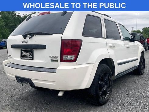 Used 2008 Jeep Grand Cherokee Laredo w/ Trailer Tow Group IV AWD/4WD image 6