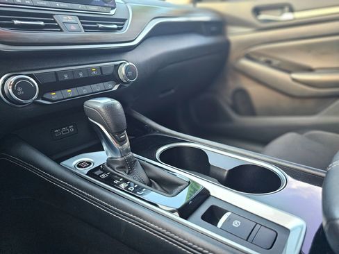 Used 2023 Nissan Altima 2.5 SV image 21